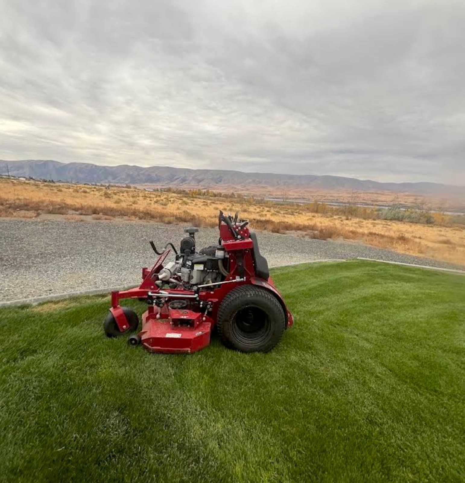 Proyecto real de mantenimiento por Martinez Landscaping